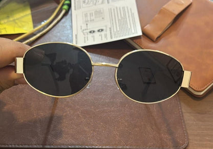 'SPEC'TACULAR retro UV sunglasses🕶️